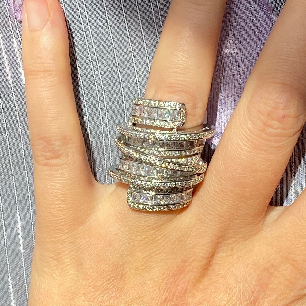 White Gold filled 6.4CT princess cut stones statement ring - Picture 4 of 6
